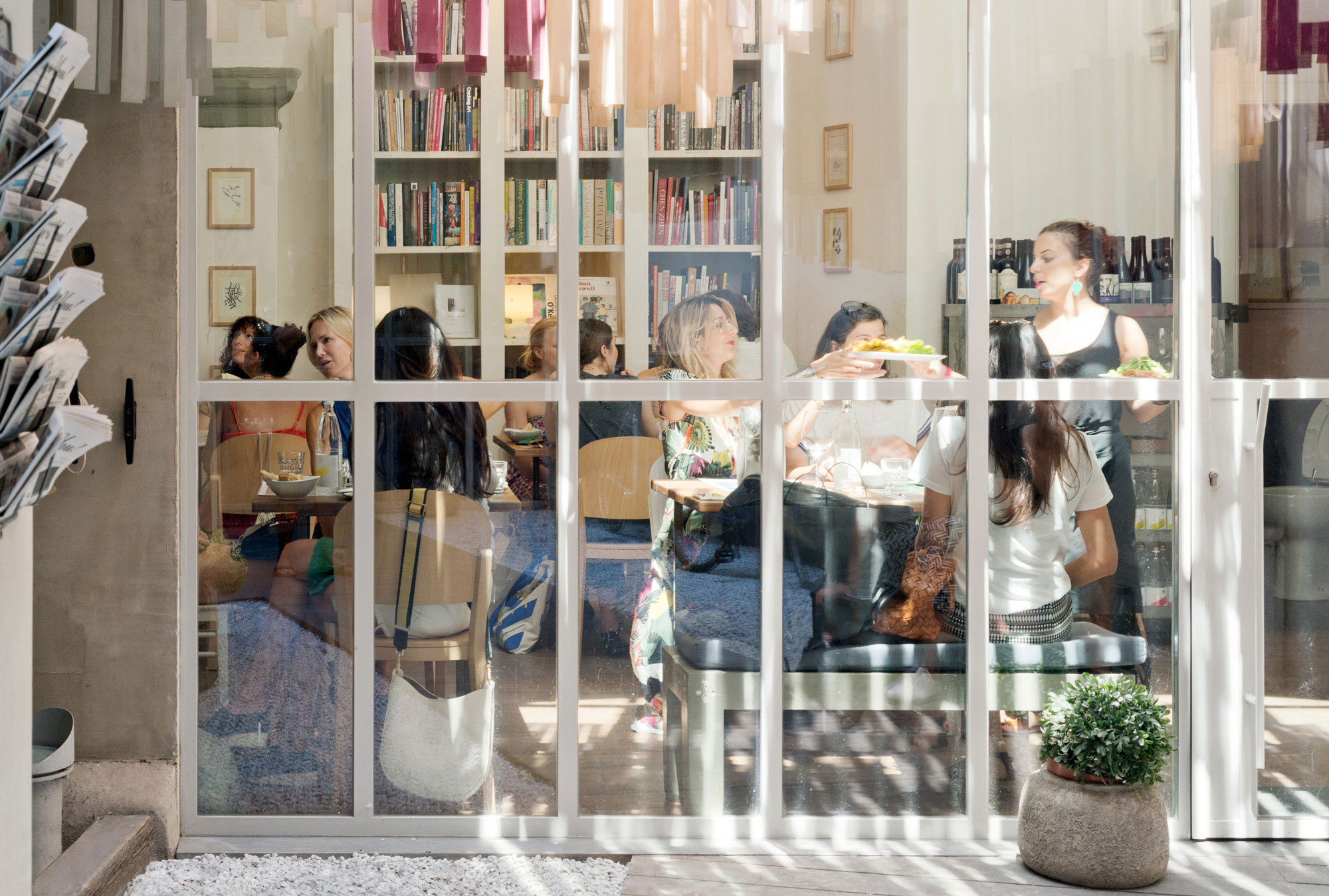 Libreria Brac, Firenze, Interni, bar, ritorante, libreria, progetto Deferrari Modesti