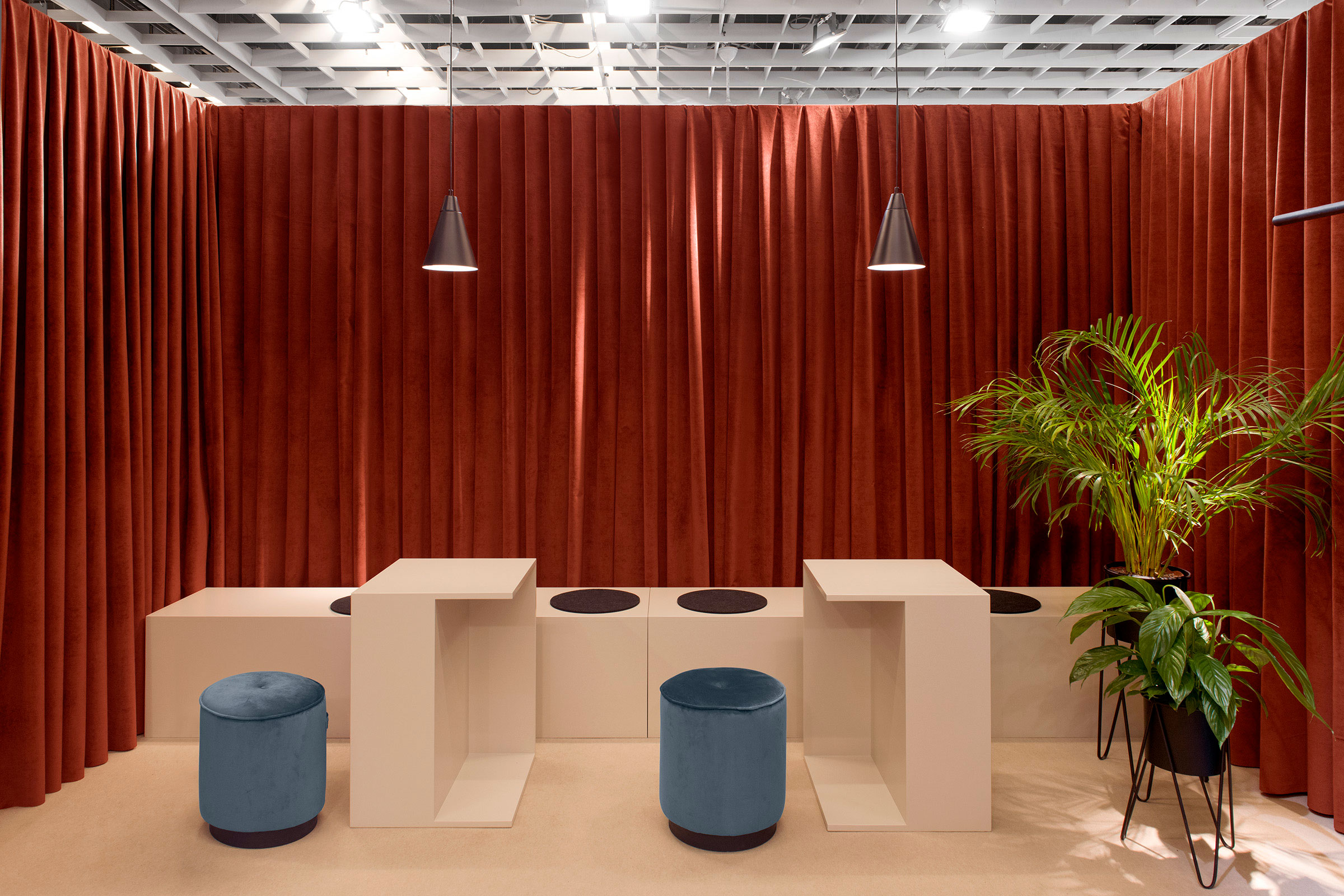 Cruna, Pitti Uomo 97, Fiera, Stand, Florence, Allestimento, Interior Design, Deferrari Modesti