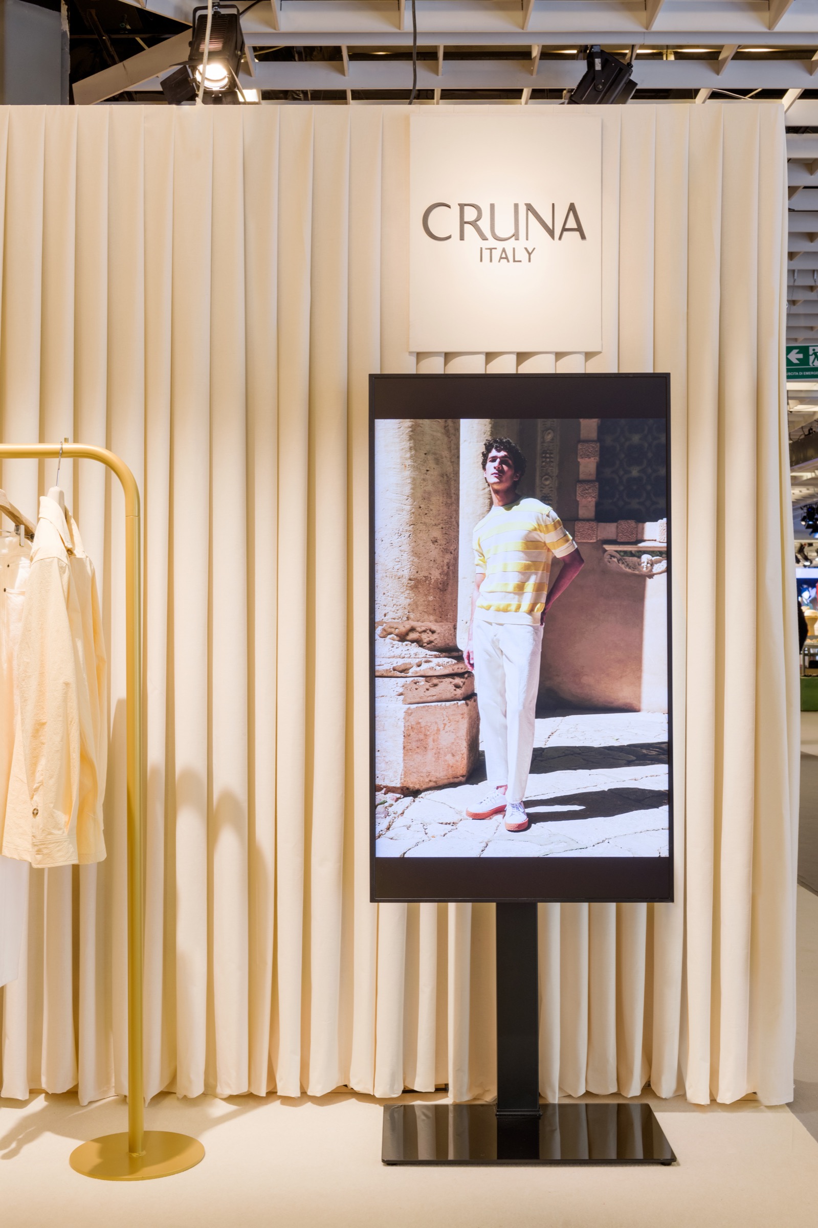 Cruna, Pitti Uomo, 2022, Allestimento, Deferrari Modesti