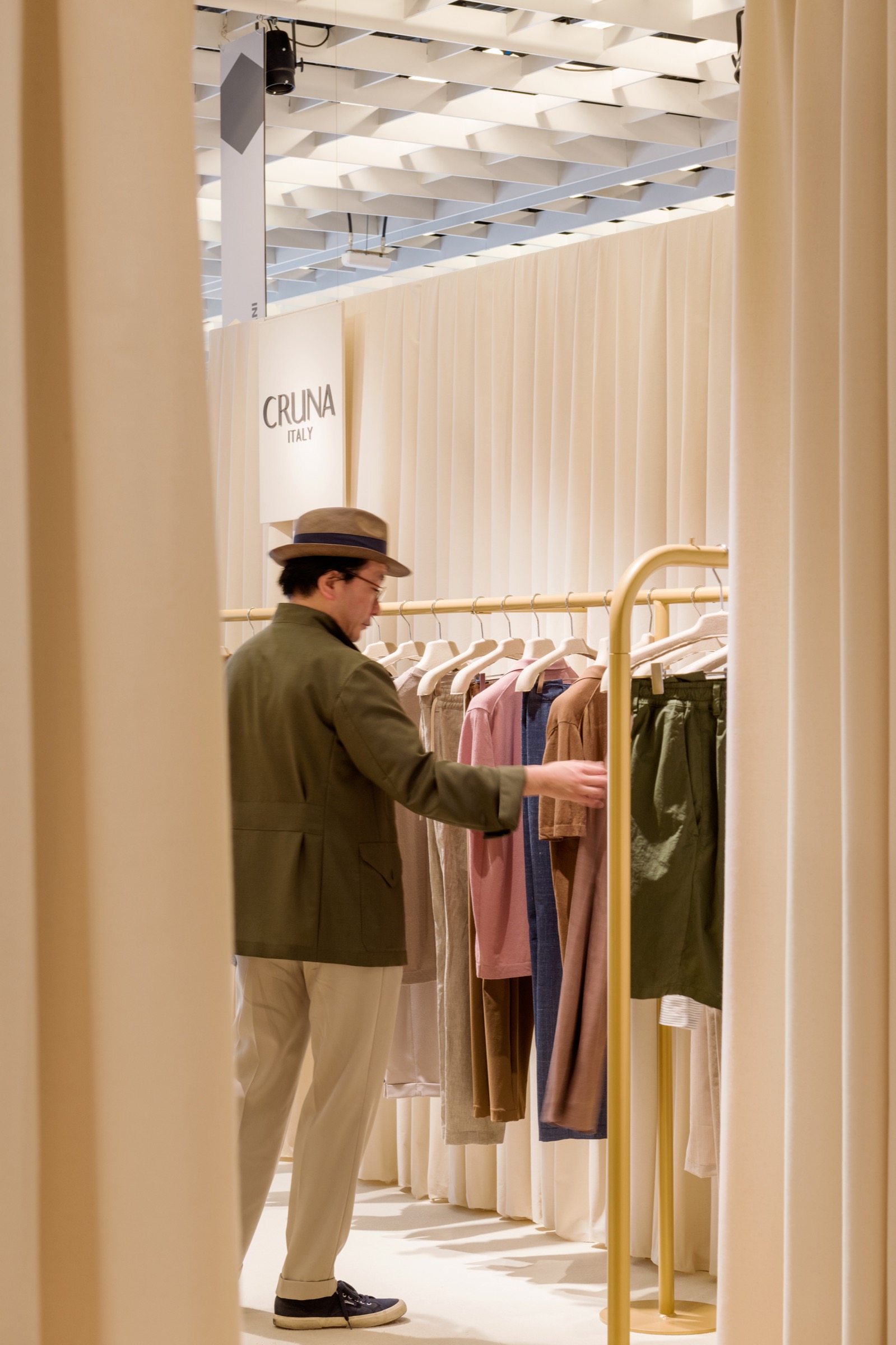 Cruna, Pitti Uomo, 2022, Allestimento, Deferrari Modesti